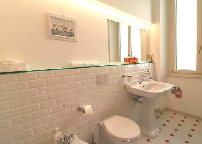 Casa Elli Serbelloni 12 *