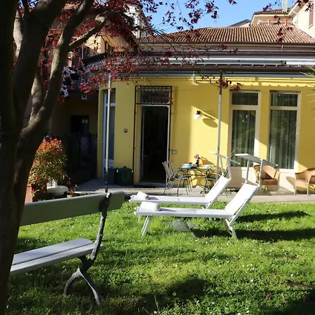 Tatil Evi Casa Elli Serbelloni 12 *